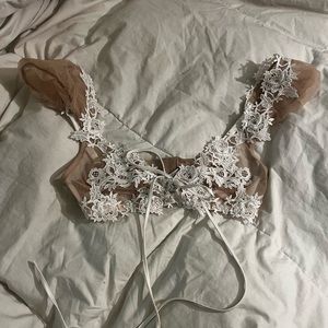 Victoria’s Secret Delicate Lace Bralette